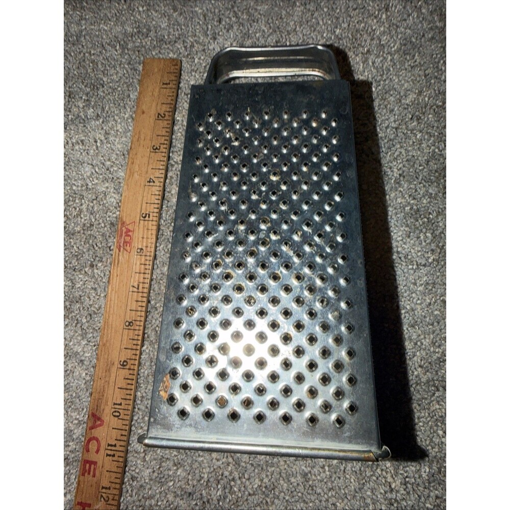 Vtg Bromwell Metal Cheese Grater 4 Sided Rustic Shredder Kitchen Decor #119 - Picture 7 of 10
